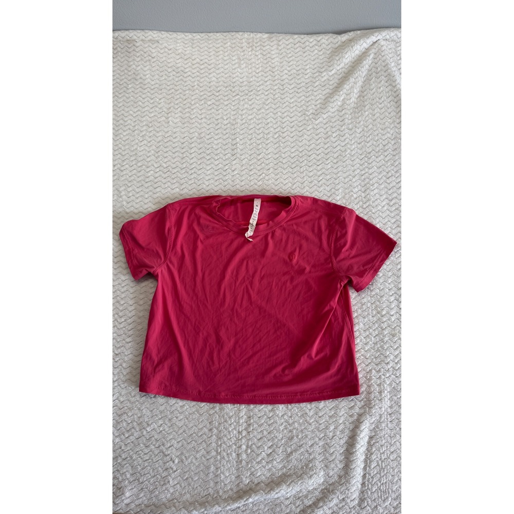 Lululemon Everlux Short Sleeve Train T-Shirt Pink Cropped Size 4 LW3HA8S
